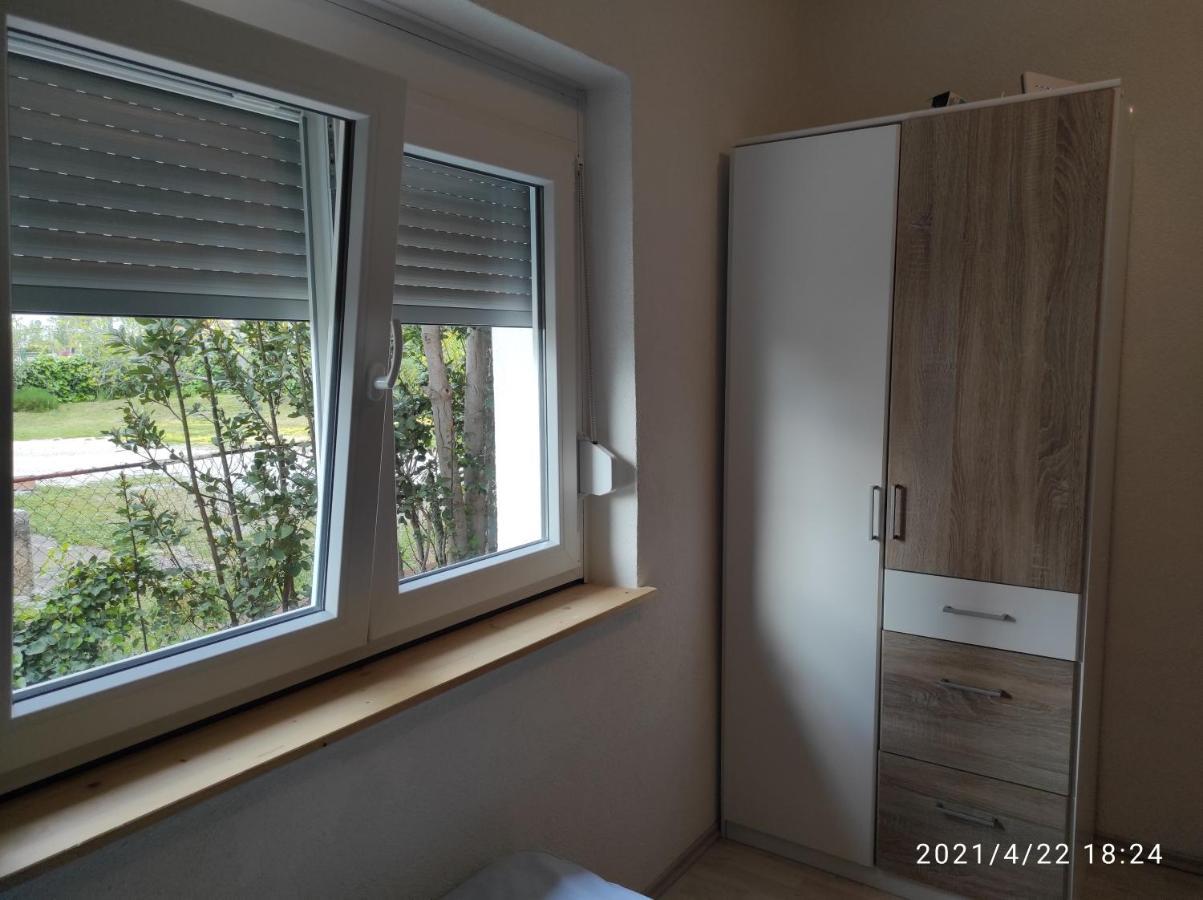 Apartmani Quattro Starigrad Paklenica Exterior foto