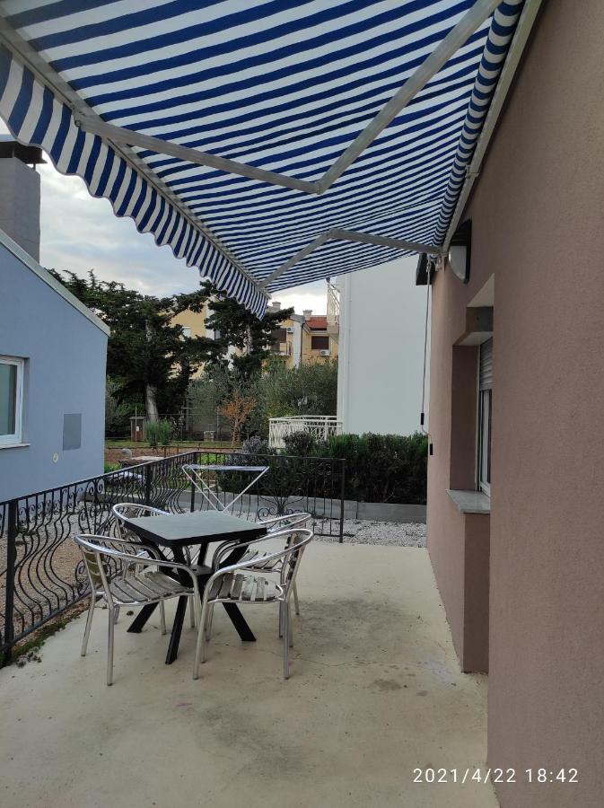 Apartmani Quattro Starigrad Paklenica Exterior foto